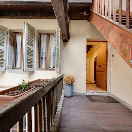 La Cour Filaterie - Of 30 Sq M In The Breakfast Included Apartment *
